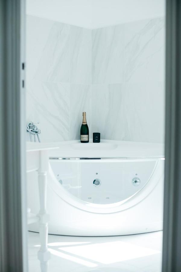 Les Precieuses Suites & Spa II Avinyon Dış mekan fotoğraf